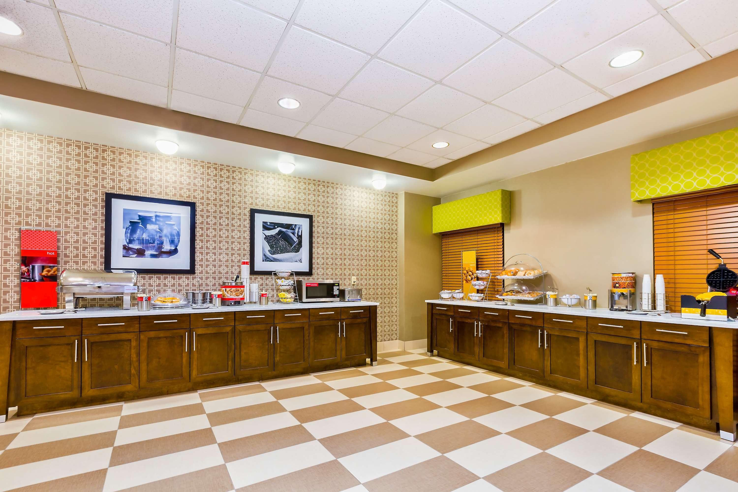 Hampton Inn Huntsville-Arsenal/South Parkway Екстериор снимка