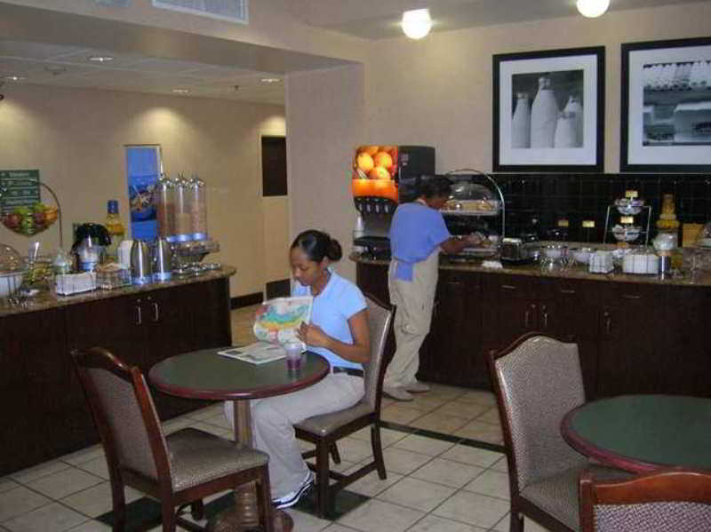 Hampton Inn Huntsville-Arsenal/South Parkway Ресторант снимка